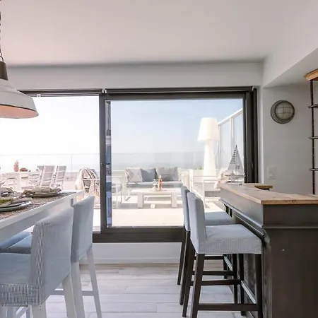 Huswell - Bright Penthouse With Two Terraces And Sea View בית נופש *