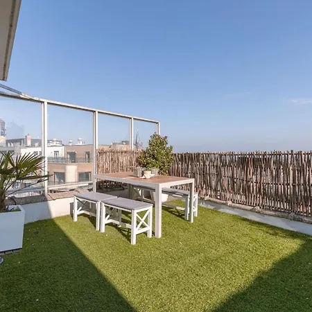 펜션 Huswell - Bright Penthouse With Two Terraces And Sea View *