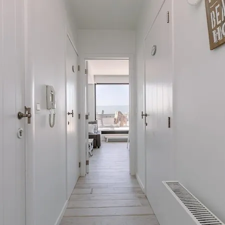 Huswell - Bright Penthouse With Two Terraces And Sea View 펜션 *